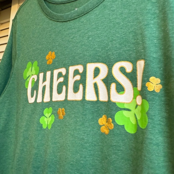 Green 'Cheers!' Graphic T-Shirt Women’s Sz L St. Patrick’s Day Shirt BRAND NEW - Picture 11 of 14